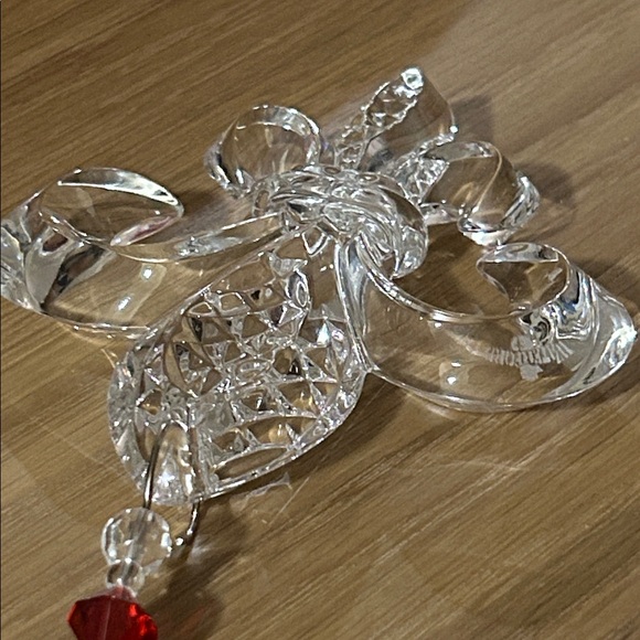 Waterford Crystal Fleur-de-Lis with Red Accent Ornament - Picture 15 of 16